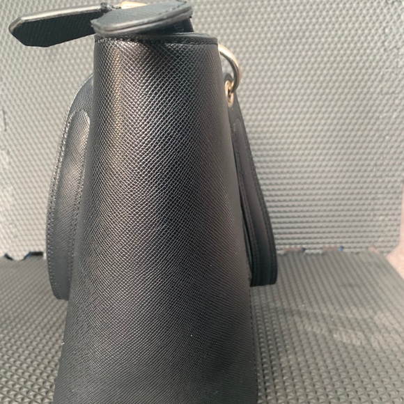 GUESS Kamryn Tote - Picture 3 of 7